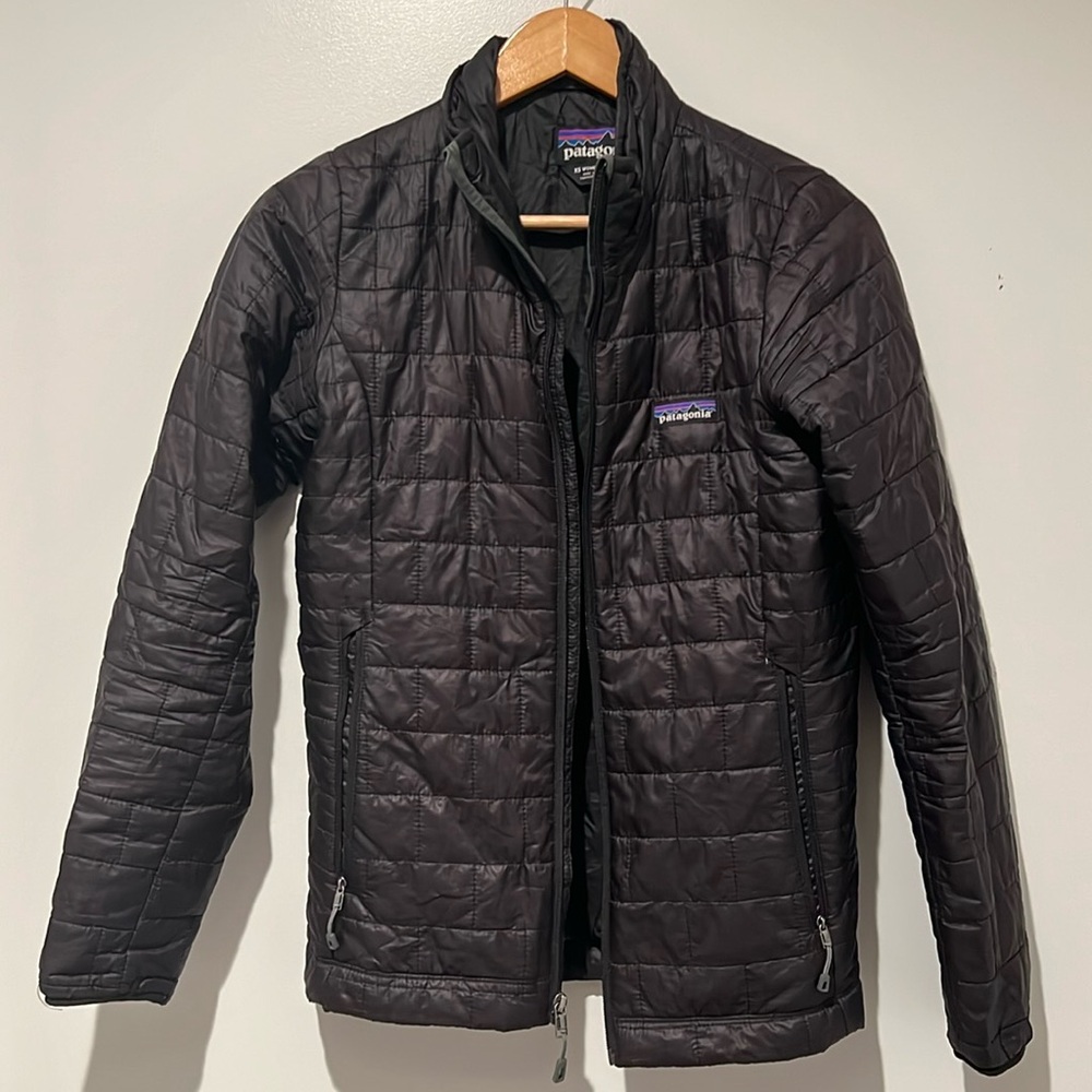 Patagonia black nano puff jacket